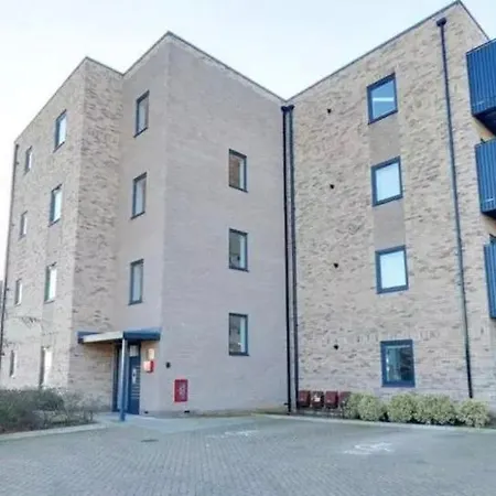 Luxury Two Bedroom Apartment Romford